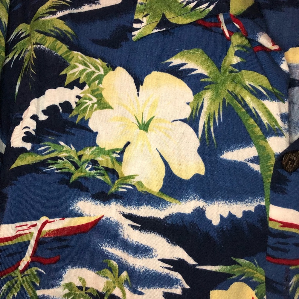 Men’s Hawaiian Button Down Shirt